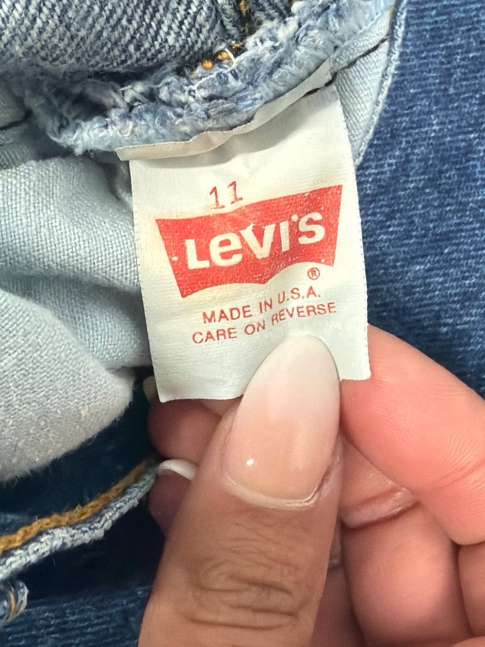 ✨ RARE VINTAGE 1997 MADE IN USA LEVI’S 17501 JEANS ✨ - Picture 4 of 8